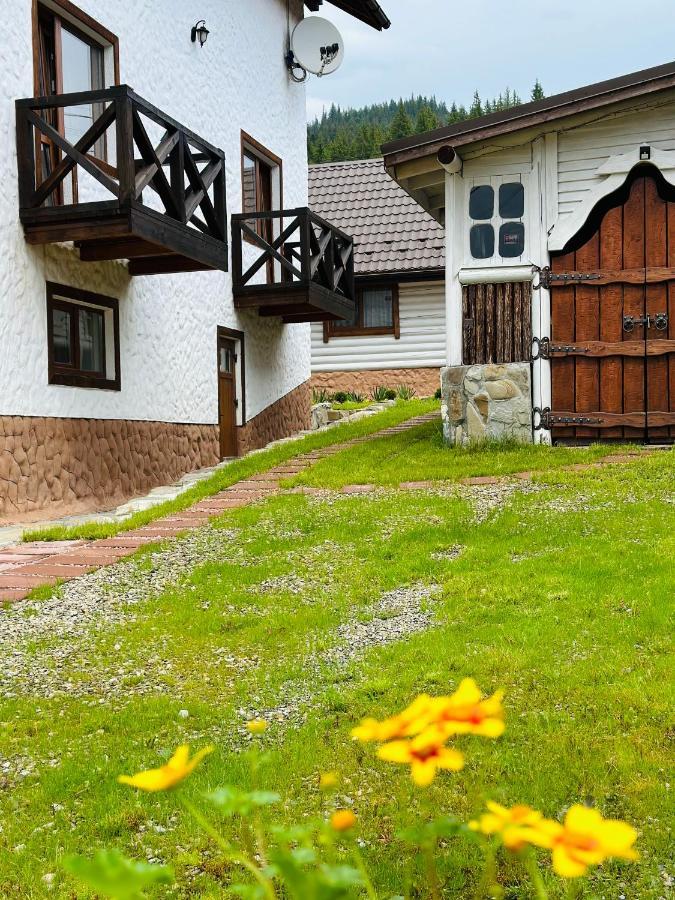 Guest House Lileya Bukovel Exteriör bild