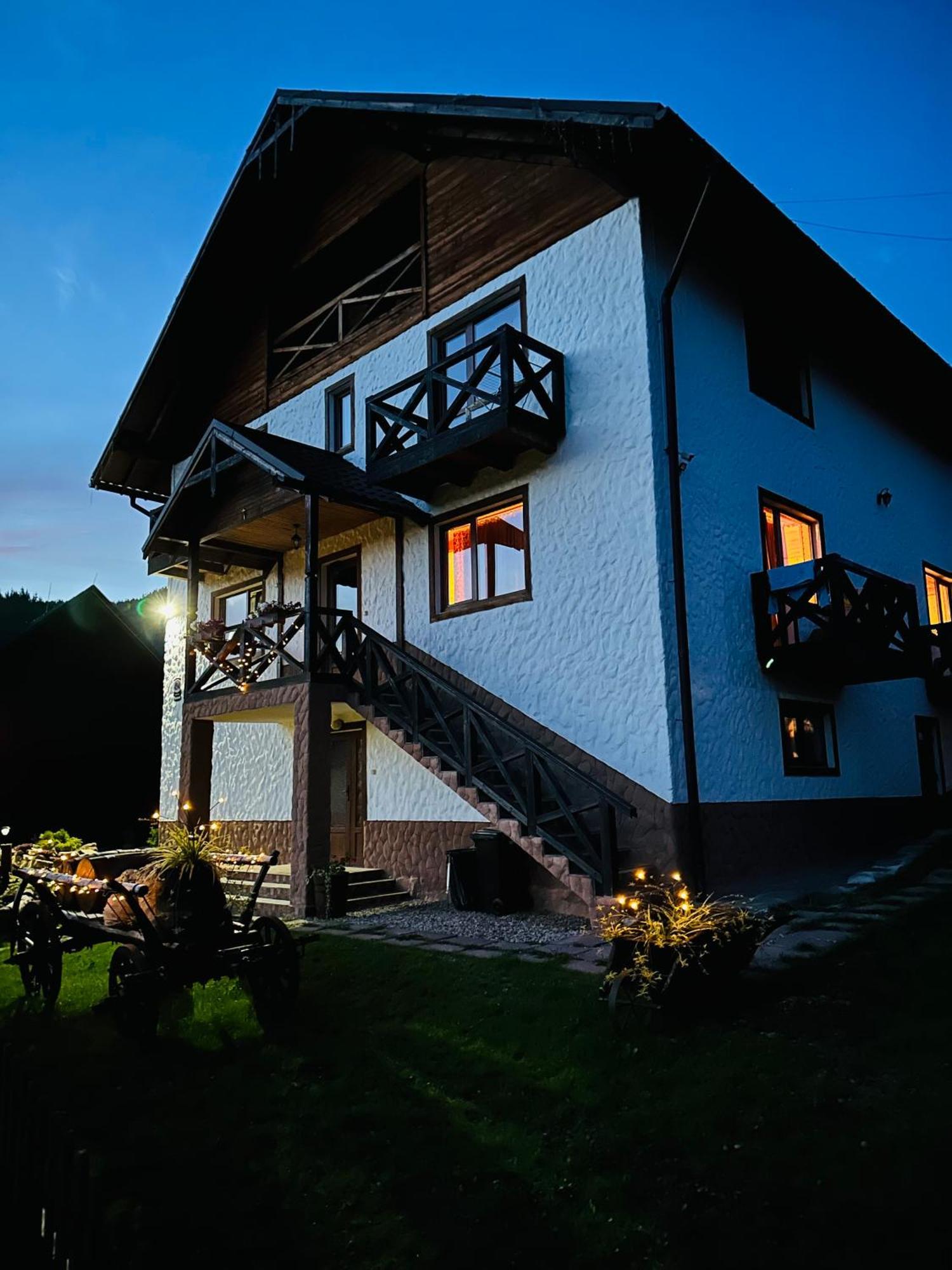 Guest House Lileya Bukovel Exteriör bild