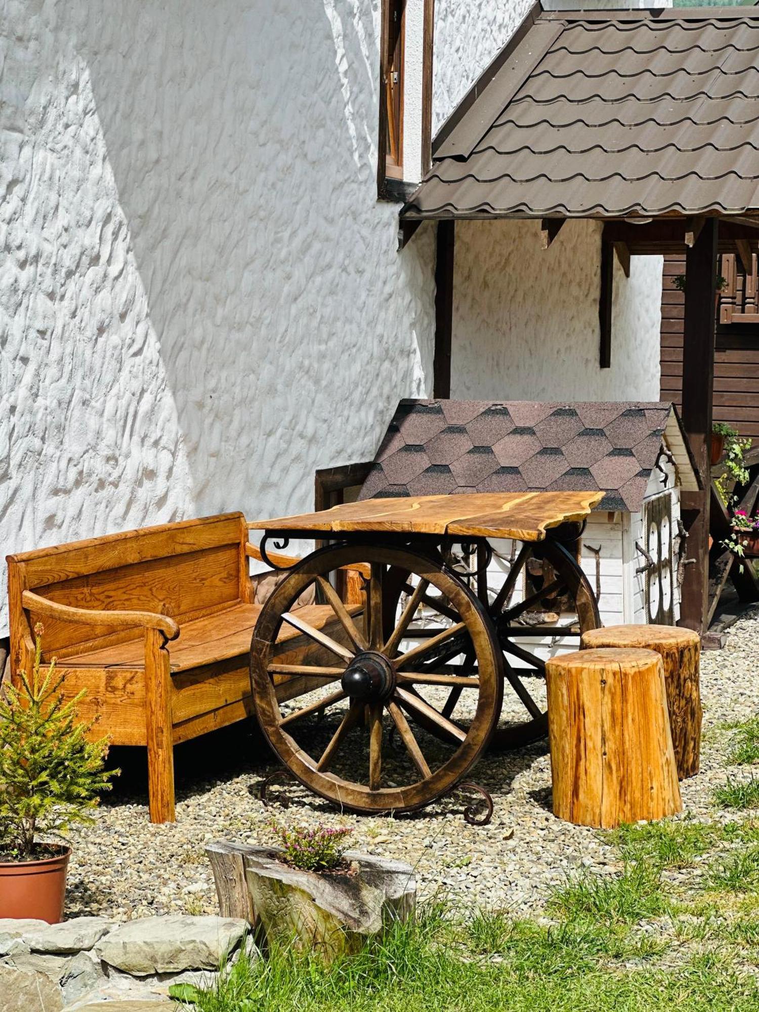 Guest House Lileya Bukovel Exteriör bild