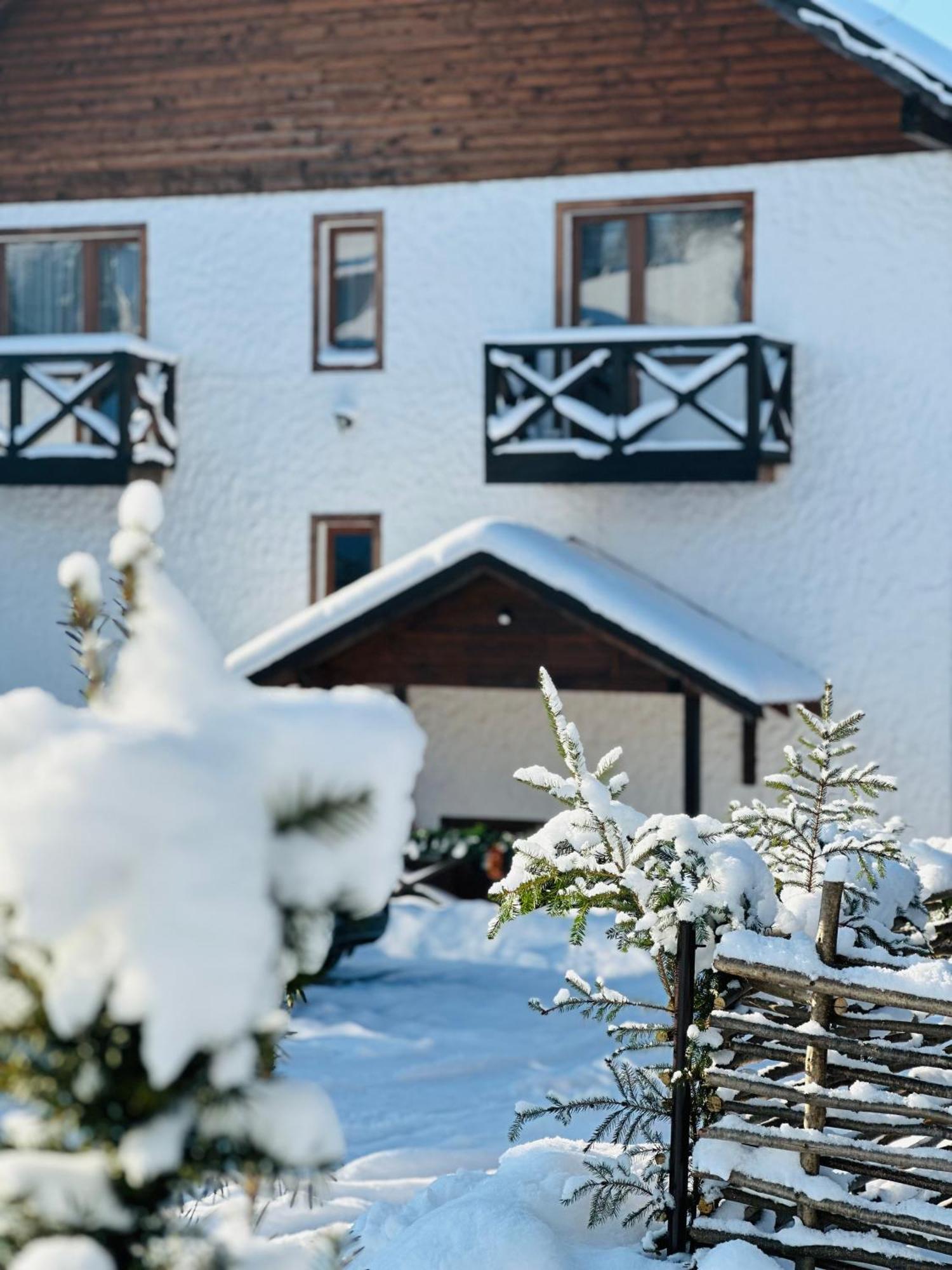 Guest House Lileya Bukovel Exteriör bild